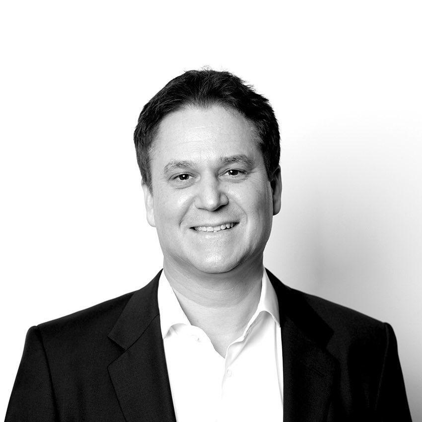 🎤 Evening Session | #AE2026Germany

We are honoured to welcome Peter Baumgartner, former CEO of Etihad Airways and Chairman of Bluearbre Ltd., as Evening Session Chair at Aviation-Event 2026 Germany – Luftverkehrsgipfel Deutschland.

Bringing together the key debates of the day.