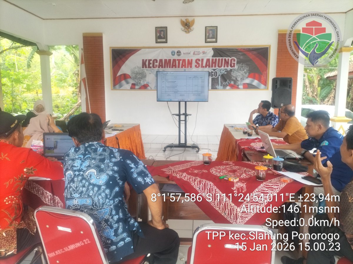 SEMARAK HDN 2026; wujudkan pembangunan desa yang berkeadilan
<a href="/prabowo/">Prabowo Subianto</a>
<a href="/gibran_tweet/">Gibran Rakabuming</a>
<a href="/YandriSusanto/">Yandri Susanto</a>
<a href="/ArizaPatria/">Ariza Patria</a>
<a href="/kemendespdt/">#BangunDesaBangunIndonesia</a>
<a href="/bpsdmkemendesa/">Bpsdm Kemendesa</a>
<a href="/dpmdjatim/">DPMD JAWA TIMUR</a>
#HariDesaNasional2026
#BangunDesaBangunIndonesia
#DesaTerdepanUntukIndonesia
#BhaktiPendampingDesa
#TPPJawaTimur