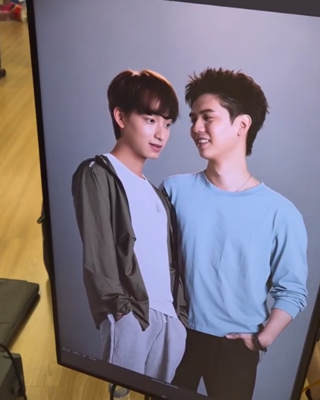 KeyTeaMeow's tweet image. Ssings adores Chimon and thinks Chimon is a snack he would like to eat 🤎💛🥰
CHIMON BIRTHDAY BEGINS
#StaywithChimon26th