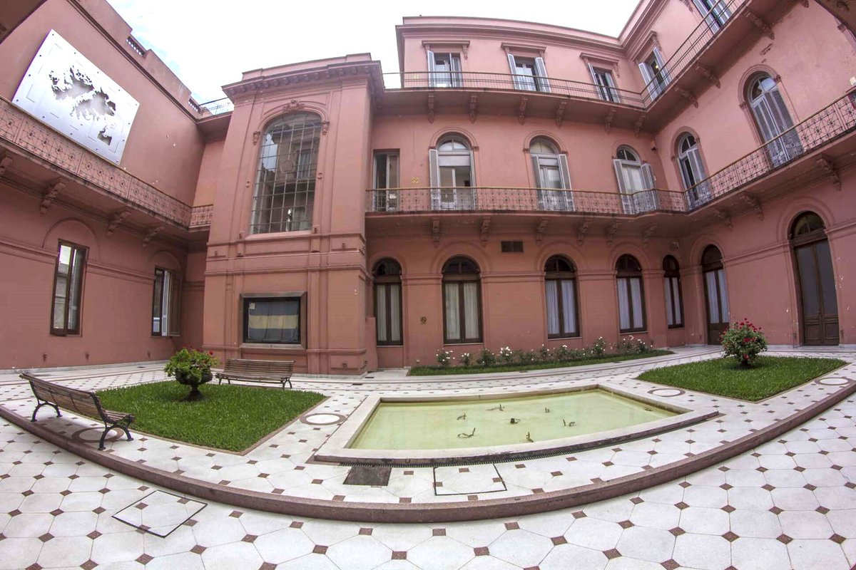 El_vengaK's tweet image. Hablando de banderas: Este gobierno, retiró la bandera argentina que flameó en Islas Malvinas en 1966, y que fue una reivindicación soberana. La bandera desapareció y nadie sabe donde esta.
Dato: milei ordenó retirarla un 25 de Febrero de 2025. Justo el dia que nacia San Martin