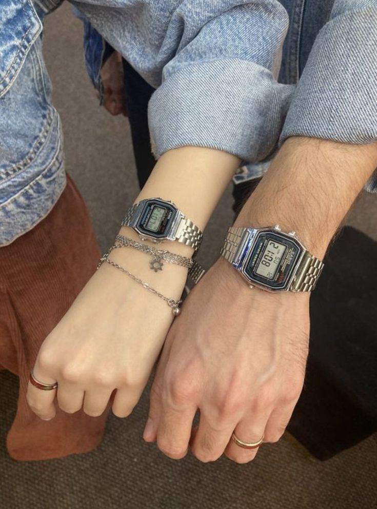 Emma_cantik7's tweet image. Valentine’s gift idea: cute Casio couple watches 💗