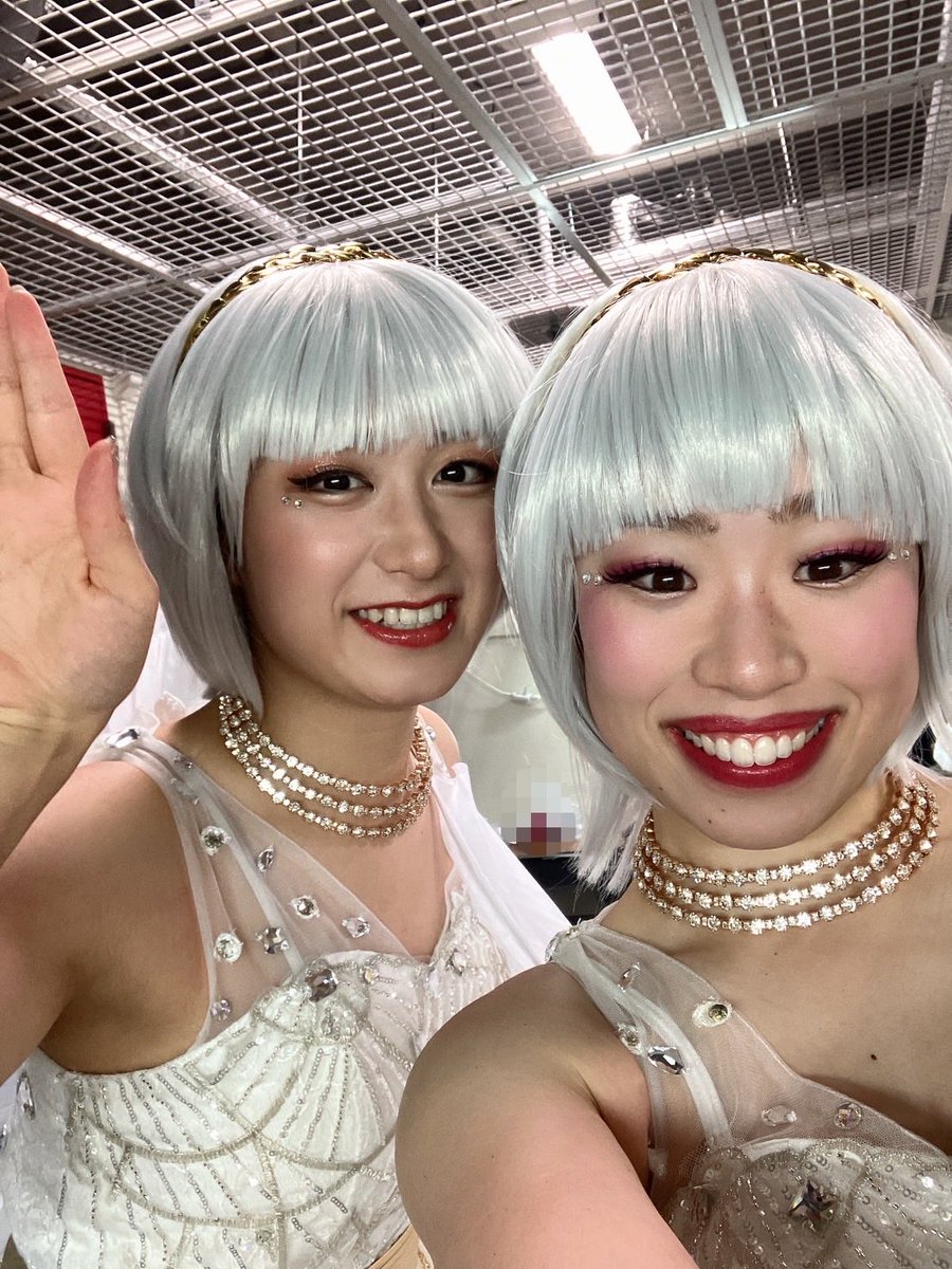 今回の東京公演で卒業した梨南。
2年間という短い間だったけど、本当に濃い時間を過ごしたよね🥲
たくさん頑張ってくれてありがとね✨
梨南の進む道を愛を込めて全力で応援してるよ📣
梨南だぁーい好きだぞっ🫶🏻💖❤️‍🔥