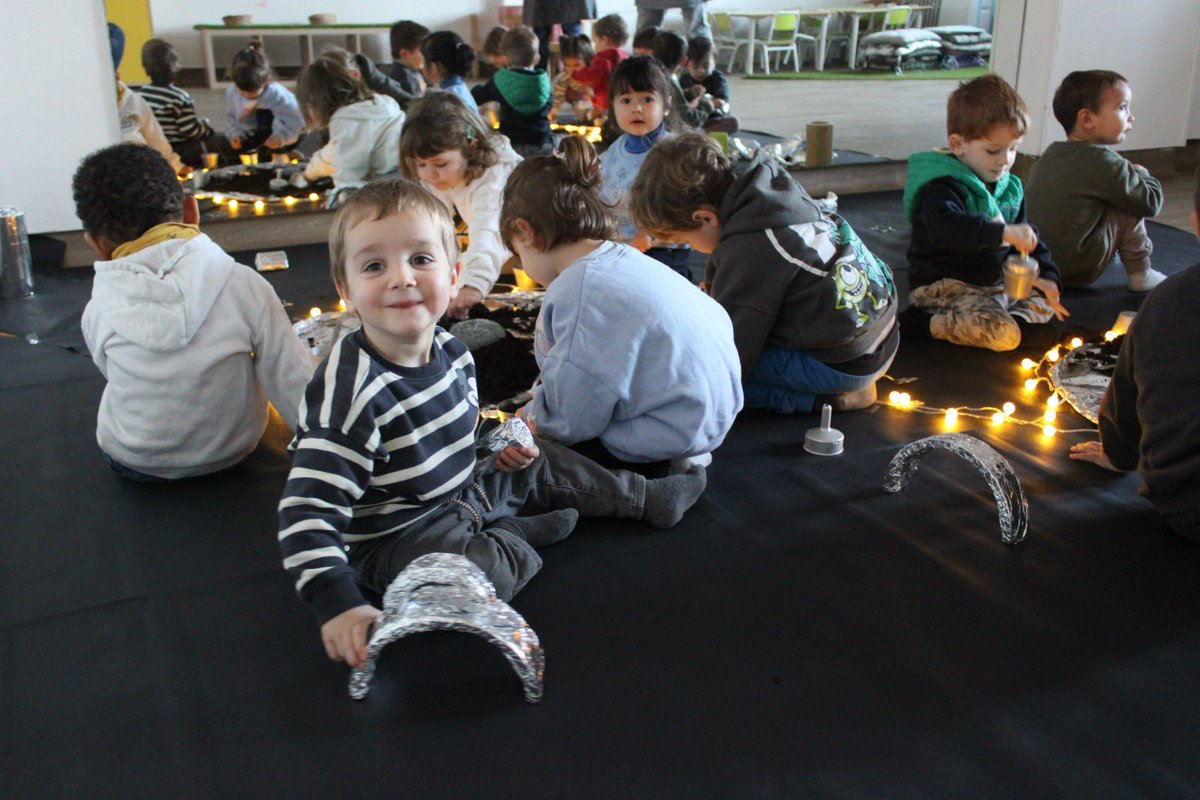 colsantpau's tweet image. LLAR | Primer enlairament dels Gegants a l’espai! Gràcies al nou Neuroambient, descobrim un univers ple de noves textures i materials per explorar amb tots els sentits 🚀🛸🌌
#JoSocdelSantPau #Llar