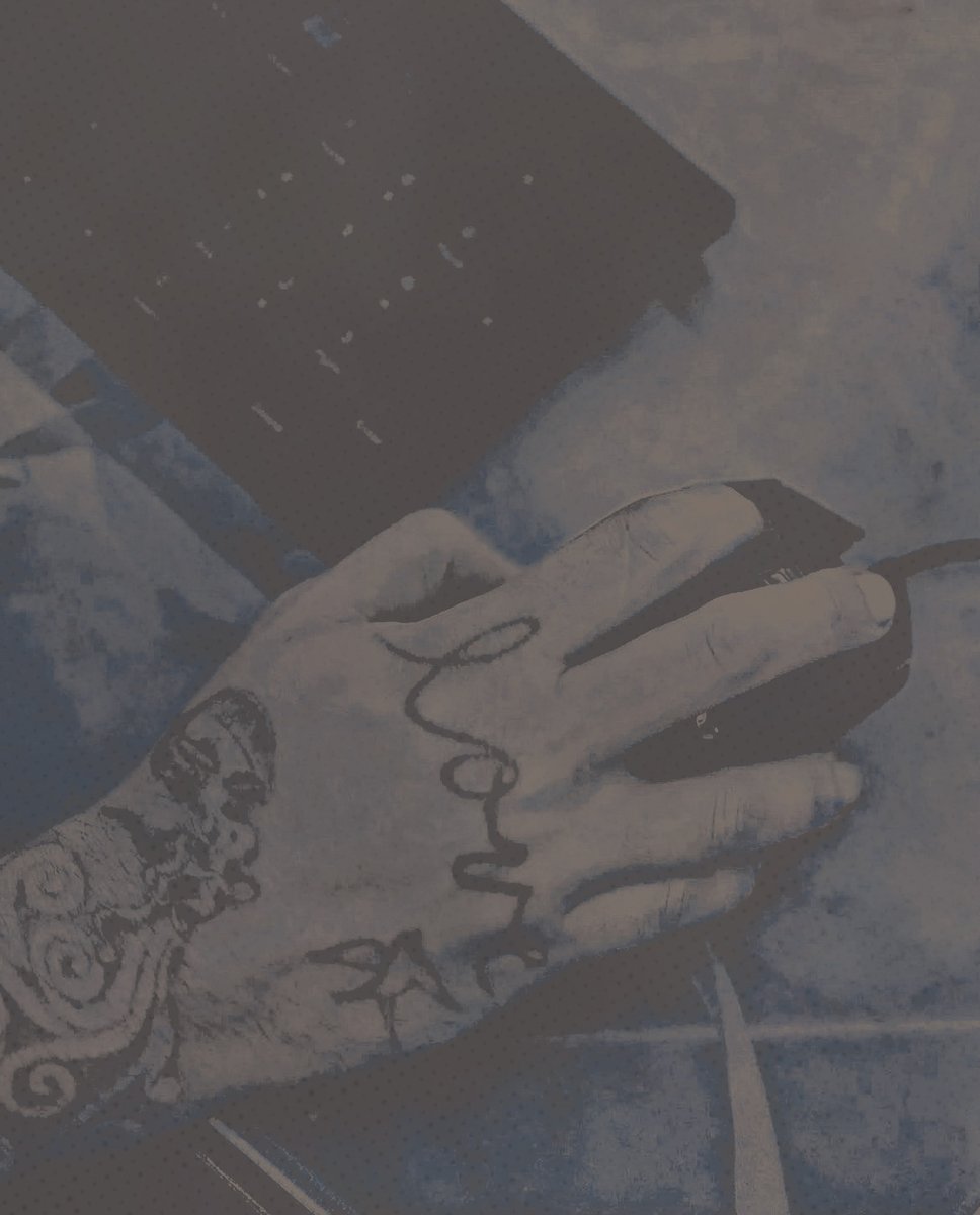 noizerl's tweet image. ⠀⠀

fanların ısrarı üzerine kanalda yayın yapmaya başladığımı duyuruyorum. henüz keşfetmeye ve anlamaya çalışırken burada oyun oynayarak aynı zamanda yeni albümüm hakkında ufak detaylar vereceğim. hepinizi yayına bekliyorum, oyun önerilerinizi eklemeyi unutmayın.      

⠀⠀