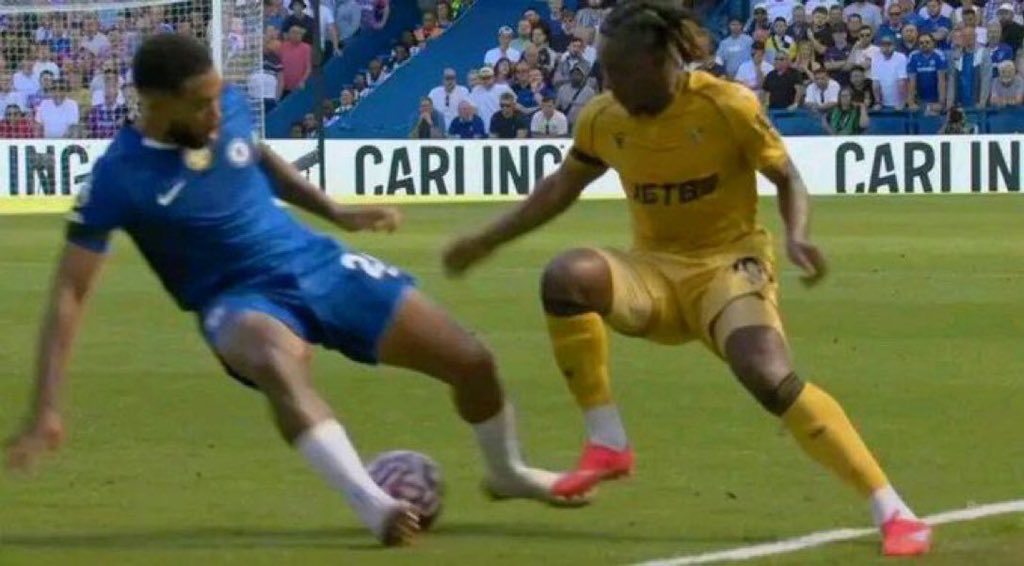 General_D__'s tweet image. ???