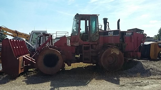 MachTraderEU's tweet photo. ⭐ ⭐  DEALER OF THE WEEK
🚧🚧 𝐃𝐮𝐬𝐜𝐢𝐨 𝐌𝐚𝐭é𝐫𝐢𝐞𝐥 𝐓𝐏

View full inventory here 👉 https://t.co/GurPwQrxnU

TOP PICKS
2003 CASE 921C 👉 https://t.co/znGu5PUcIE
2008 CATERPILLAR 963D 👉 https://t.co/igyZedClzR
CATERPILLAR 816F 👉 https://t.co/MpOej64FNX https://t.co/HEhTjwxHJs