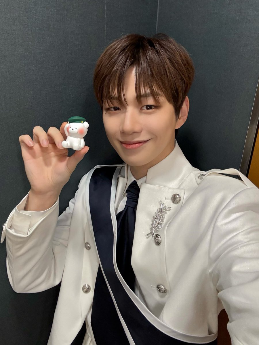 ร้านขายน้องหมีมีออเดอร์มากกว่า 500 รายการ เข้ามาเร็วมากจนระบบโหลดไม่ทัน ผู้ขายกำลังเร่งตรวจสอบ เนื่องจากตัวเลือกสินค้าแบบตั้งพื้นและแบบใช้ในรถระบุสับสน จึงต้องไล่เช็กออเดอร์และยืนยันทีละราย หากมีข้อสงสัยติดต่อ Naver TalkTalk จะเร็วที่สุด

โฟลวดีเธอต้องใจเย็น😂