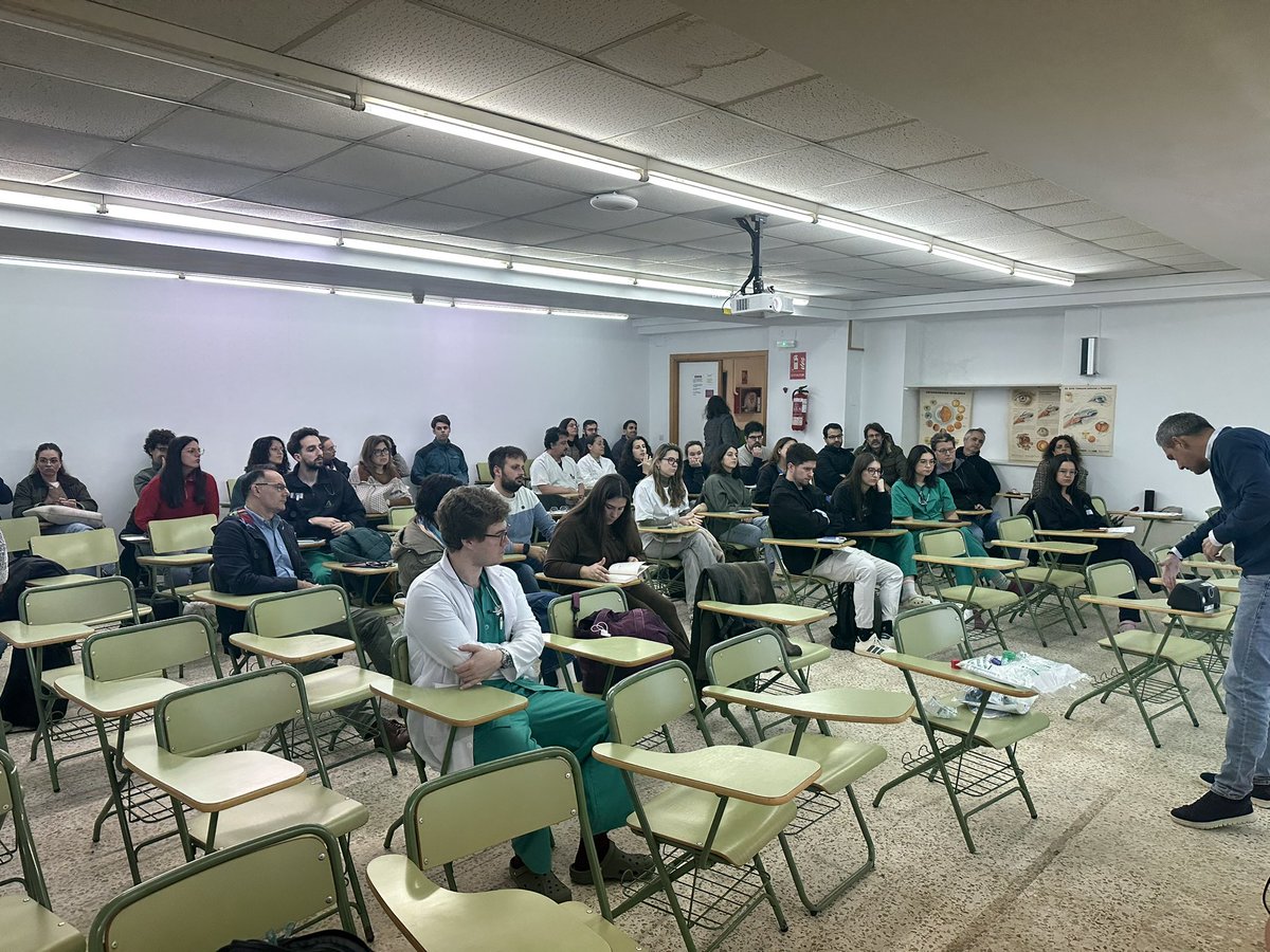 Servicio Medicina Interna y CP HUPReal tweet media