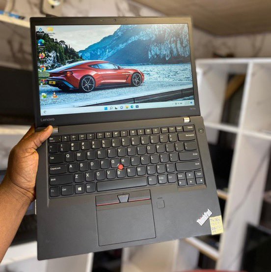 dizzy10_'s tweet image. LENOVO THINKPAD T470s 

🀄️Intel®️Core i5 Processor 6th Gen 
🀄️@2.60Ghz ~3.50Ghz Max Speed 
🀄️256 Ssd 
🀄️8 Gig Ram ddr4 
🀄️Intel HD Graphics 4GB 
🀄️180• Rotatable 
🀄️Fingerprint
🀄️Charger 🔌 

Ghc: 3k 
☎️0241636577