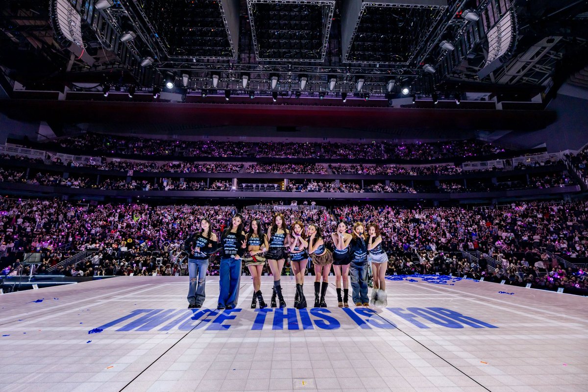 TWICE <THIS IS FOR> WORLD TOUR IN SEATTLE

Thank you, SEATTLE 💙

#TWICE #트와이스 #THISISFOR
#TWICE_THISISFOR_WORLD_TOUR
#TWICE_THISISFOR_WORLD_TOUR_IN_SEATTLE