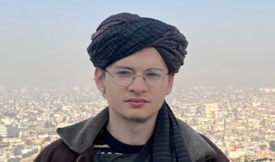 Suç çeteleri İstanbul’u esir almış; Esenyurt’u, Bağcılar’ı, Bahçelievler’i, Kâğıthane’si nefes alamayacak hâle gelmiş; sanatçısı, sporcusu, bilmem ne zıkkımı Siyonist’in talimatıyla organize olup sokağa çıkıyor, tweet atıp algı oluşturuyor. Eroini, kokaini uyuşturucunun binbir