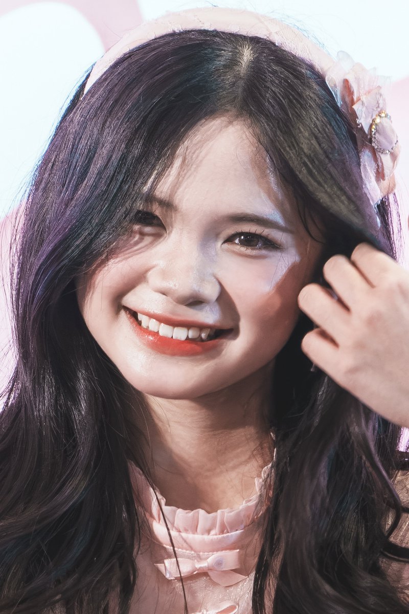 SkipWorkfor48TH's tweet image. ***  ลงรูปที่ดองไว้ครับ ***
BNK48 @ Central Mahachai [2025-06-14] (MEAN Part)

เป็น rs ที่แสงมืดที่สุดที่เคยไป
แต่มองทะลุความมืดว่าน้องมีนน่ารักเกินจะปล่อยผ่านจนไม่ทำรูปได้

อัลบั้ม
tinyurl.com/yt68ypdk

#BNK48
#MeanBNK48