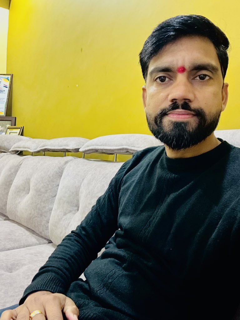 सांस्कृतिक चेतना, सामाजिक सद्भाव और भगवान सूर्य की आराधना के पावन पर्व 'मकर संक्रांति' (खिचड़ी) की आपको हार्दिक बधाई एवं शुभकामनाएं
🌹🙏

<a href="/bjpsaurabh12/">Saurabh Mishra (नीरज)</a>  <a href="/Ajeetbabbanbjp/">Ajeet Singh Babban</a>  <a href="/MPSinghRanu2/">Madhvendra Pratap Singh Ranu (Modi ka parivar)</a>