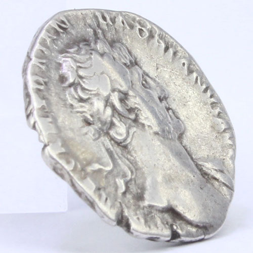 ローマ帝国 デナリウス銀貨 ハドリアヌス帝／ユースティティア女神