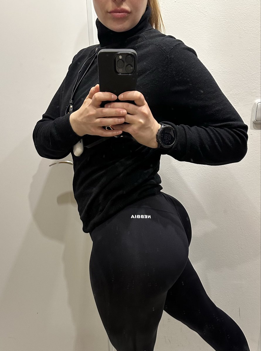 booty_chanel tweet media