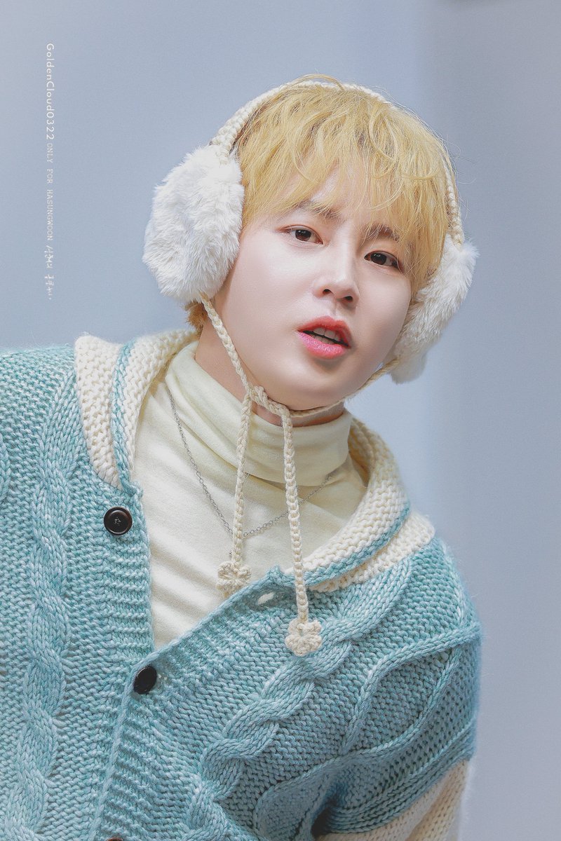 GoldenCloud0322's tweet image. 260111     
하성운 시그 팬싸       

실수로 지워져서 재업 😅

#하성운 #HASUNGWOON #Tell_The_World