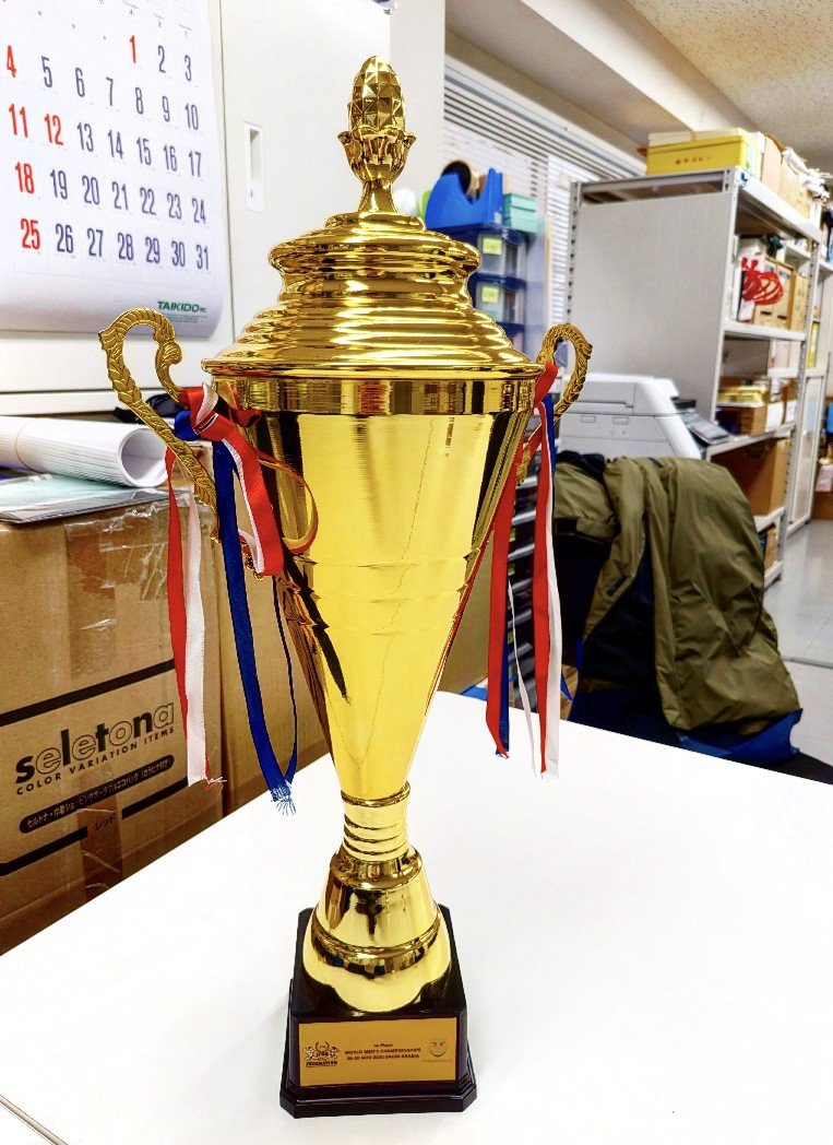 the_one_045's tweet photo. JBBF (公益社団法人 日本ボディビル・フィットネス連盟)へお伺いして、辻本会長から色々なお話をお伺いさせて頂きました！
辻本会長は2025年にボディビル界初の女性リーダーになった方で
ご本人もボディビルの日本選手権で優勝したり、海外の大会でもご活躍されたりと、 https://t.co/mkWK3WHSEZ