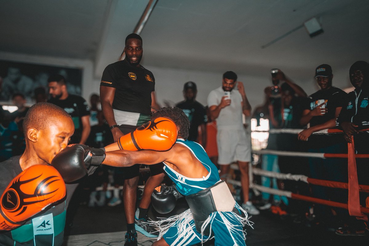 FearlessLagos's tweet photo. nigeria match vs morocco and the referee be like this.

#theref 

fearless lagos.
© neec nonso.lagos https://t.co/luZZ6ZonJV