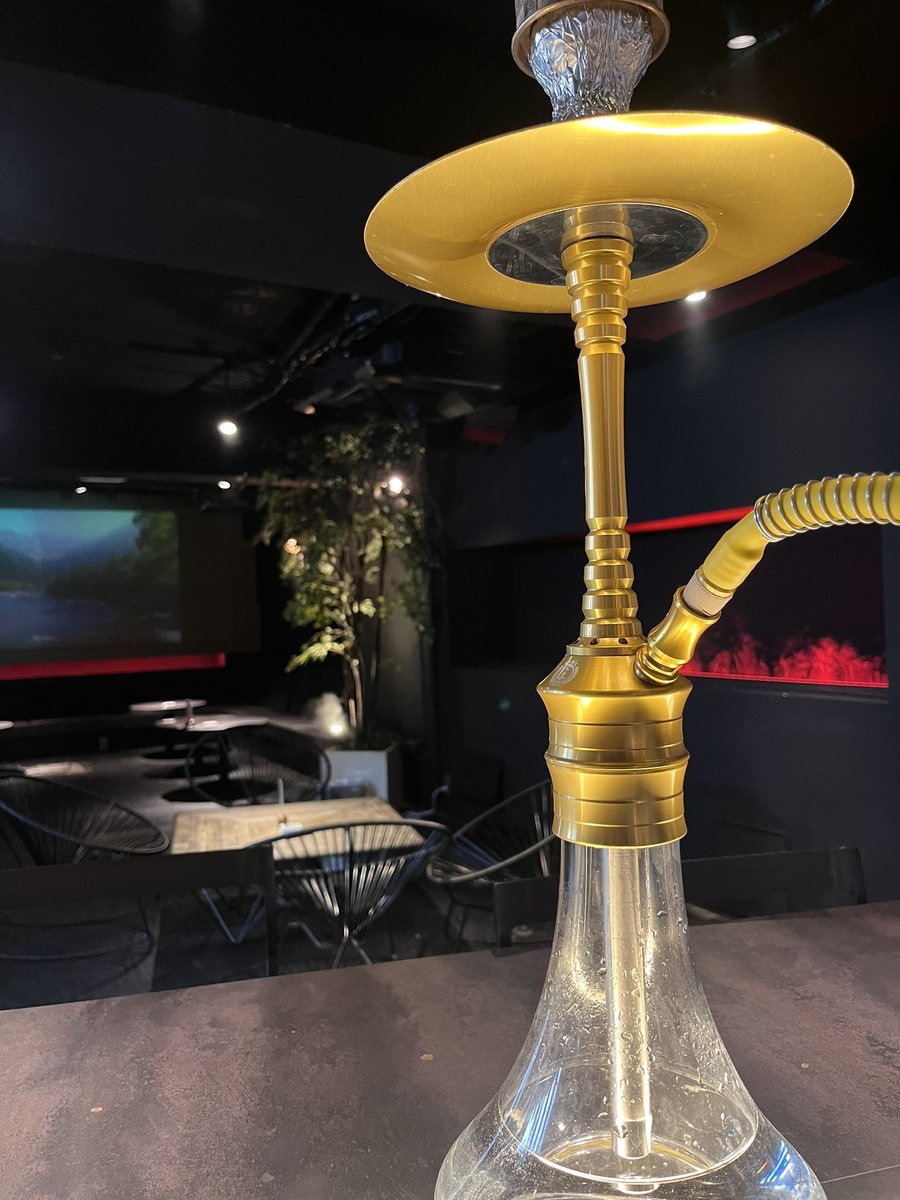 HEAT 名古屋栄店 OPEN！！
皆様心の癒しは足りていますか？(*´`*)
心が疲れた時、リラックスしたい時は是非シーシャを吸いませんか ·͜·ꕤ︎︎
HEATはシーシャ以外にも沢山のドリンク、フードが充実しております！！
個室のご利用も承っております！
本日もご来店お待ちしております☆