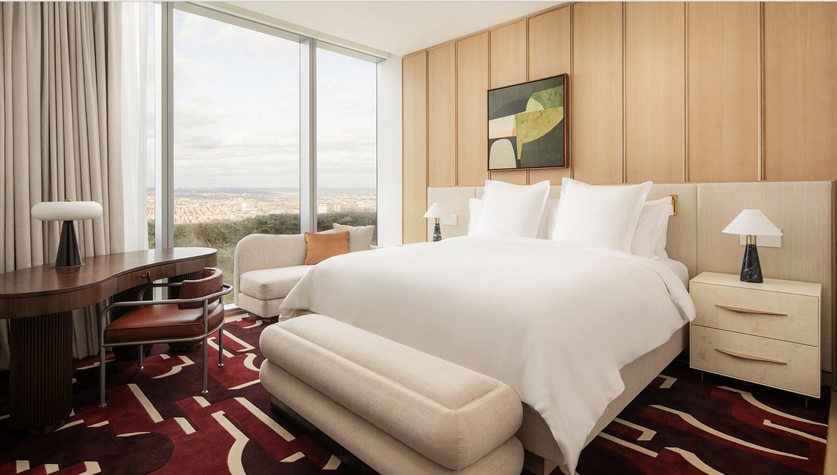 cppluxury's tweet image. Four Seasons Hotel Philadelphia at Comcast Center opens Sky Garden, a new residential style floor

lnkd.in/dHEhxsib (full article)

#FourSeasons #FourSeasonsPhiladelphia #FSPhiladelphia #ComcastCenter #SkyGarden #floor #luxuryhotels #luxurysuites #CPPLuxury @FourSeasons