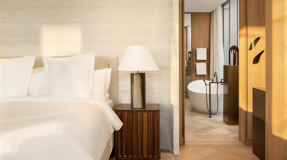 cppluxury's tweet image. Four Seasons Hotel Philadelphia at Comcast Center opens Sky Garden, a new residential style floor

lnkd.in/dHEhxsib (full article)

#FourSeasons #FourSeasonsPhiladelphia #FSPhiladelphia #ComcastCenter #SkyGarden #floor #luxuryhotels #luxurysuites #CPPLuxury @FourSeasons