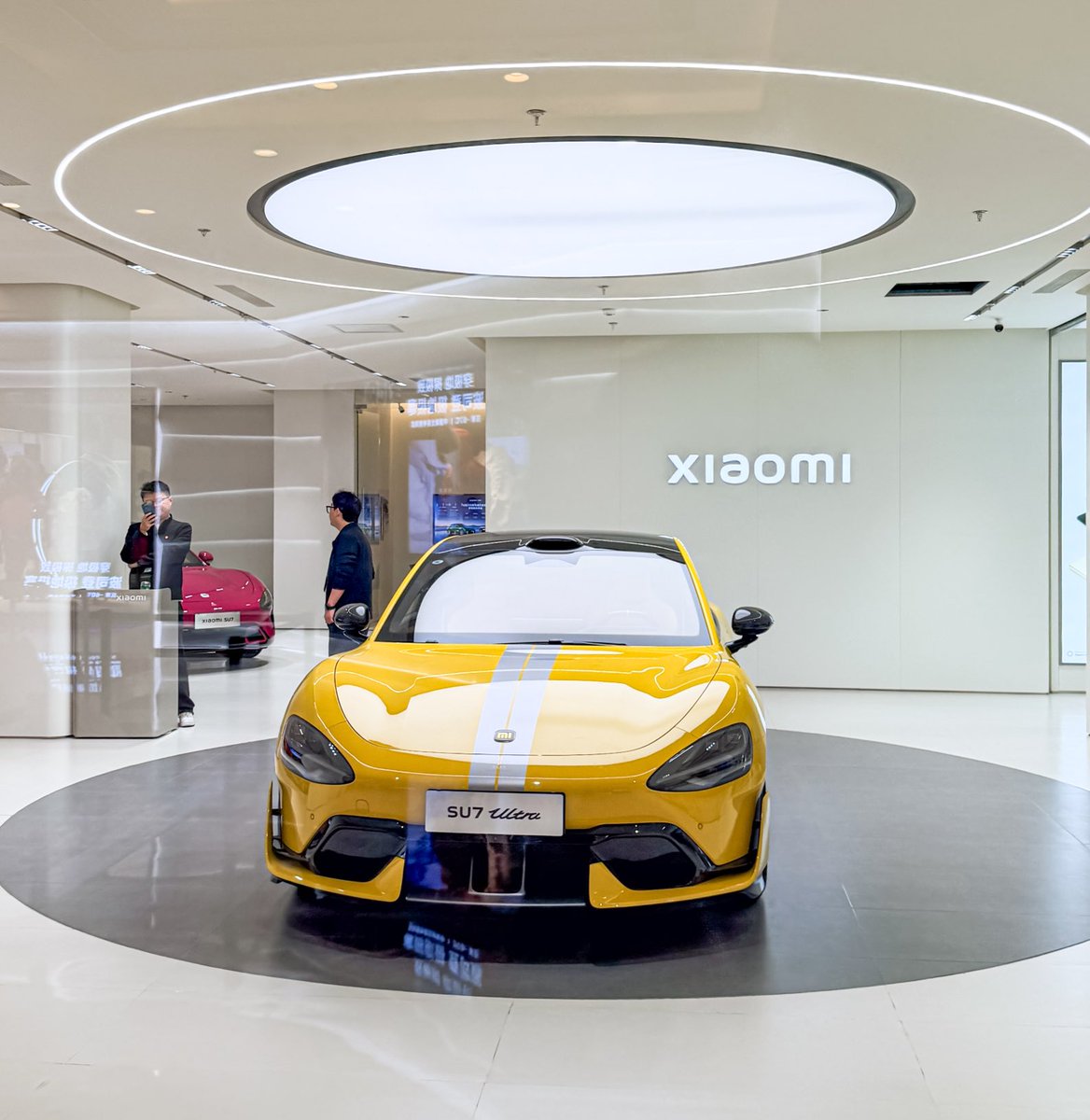 decynug's tweet image. di china, toko Xiaomi jualan mobil