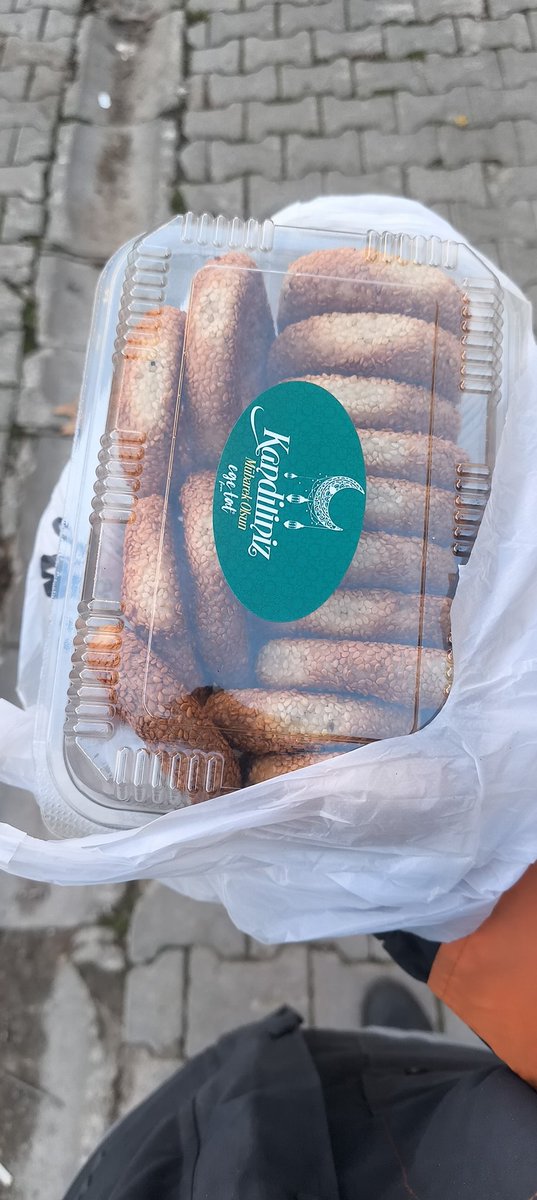 Elimdeki ürün  400 lira tuttu savastsmıyız nasıl bir fiyat belirmesidir #egegençler