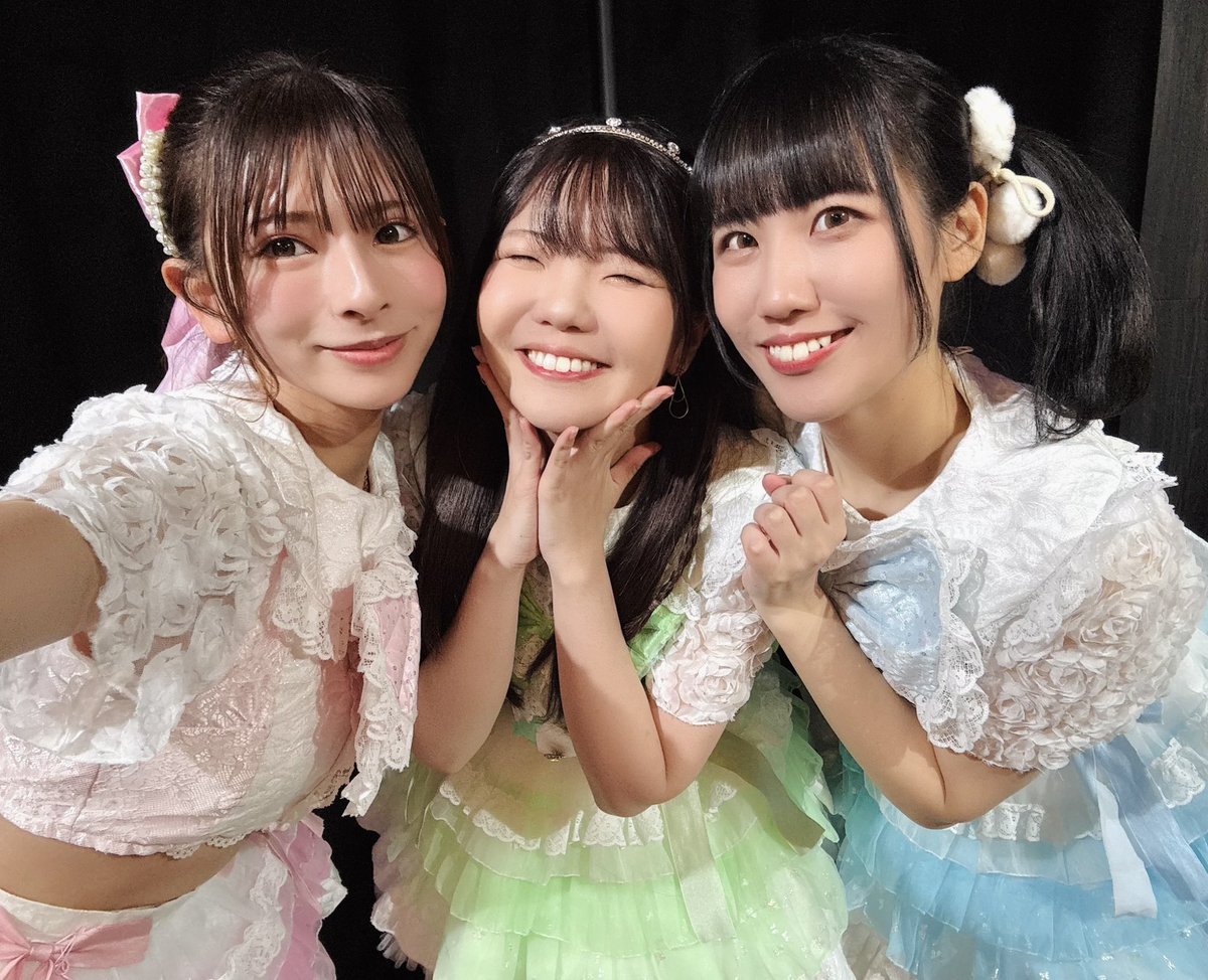 昨日は LobeliA定期公演💐SHOWROOM配信 ありがとうございました