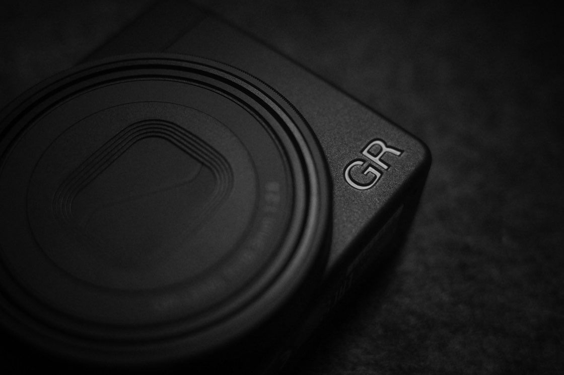 kotecinho's tweet photo. Introducing the RICOH GR IV Monochrome.