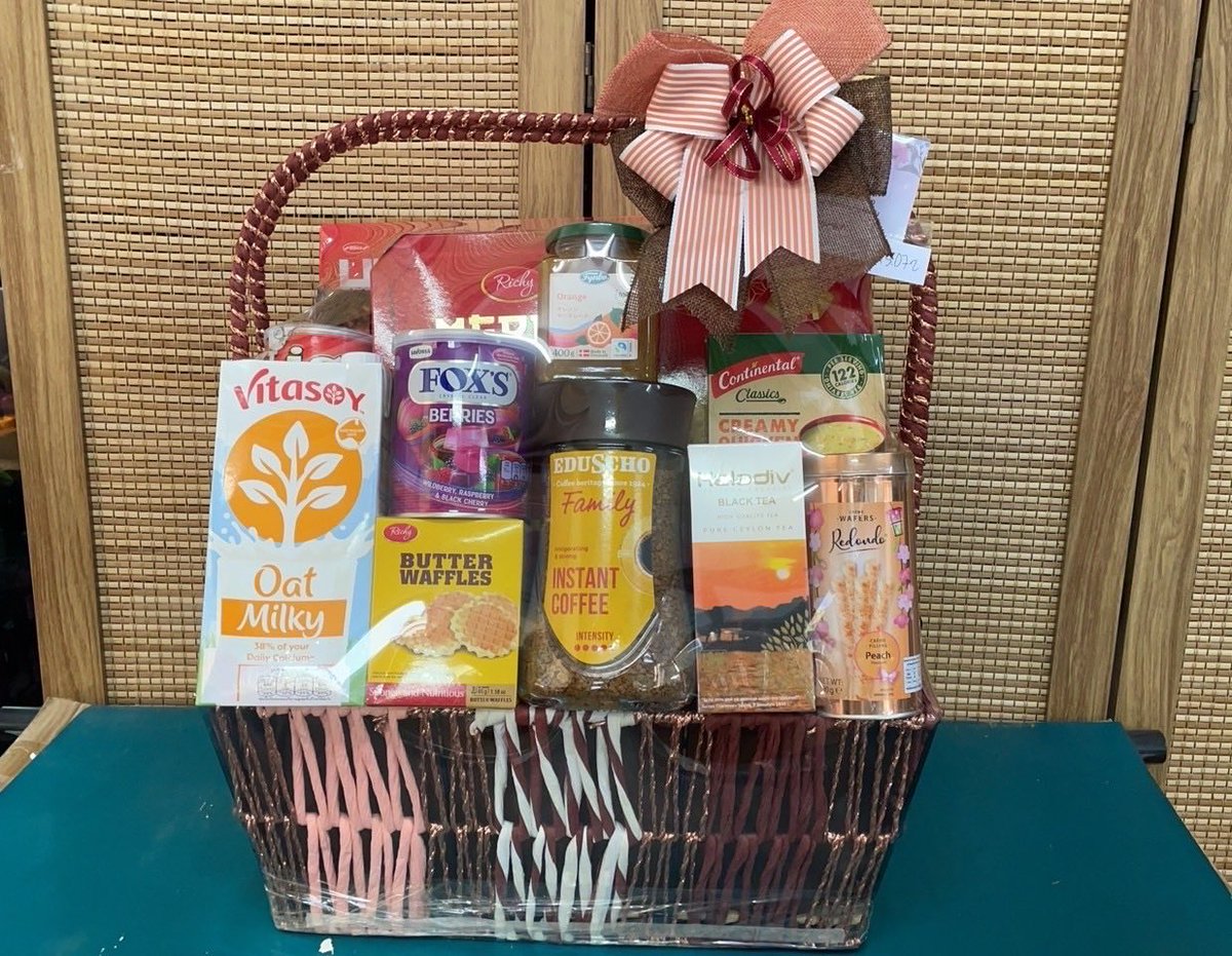 ting25552's tweet image. Congratulations นะครับ น้องเซ้นต์ สำหรับปริญญาใบที่ 2  ปริญญาโท เก่งมากๆ ครับ
❤️🎉🌹😊
#Saint_sup 
#เซ้นต์ศุภพงษ์
#ความทรงจำดีๆของติ่งต้อย