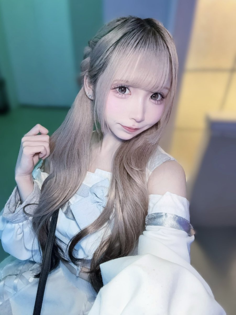 21時までろぐいん！！
ひさびさにこの髪型した^ㅠ ̫ ㅠ^

 #コンカフェ  #コンカフェ好きな人と繋がりたい  #コンカフェキャスト  #歌舞伎町コンカフェ