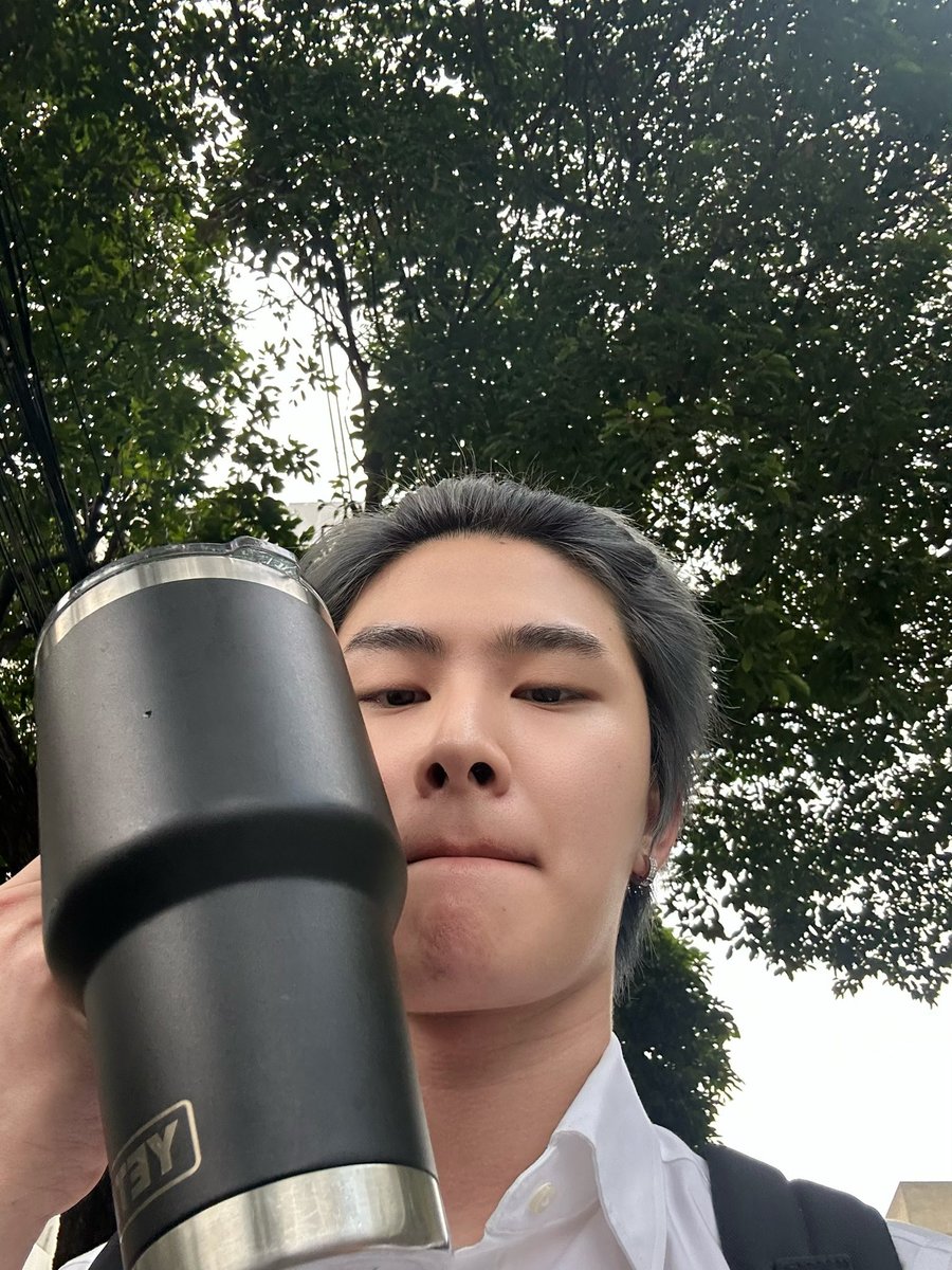 officiallybuu's tweet photo. ลุคไปสอบไทย ชญานนท์ในปี 2026 มาก https://t.co/y6o4pIwejO