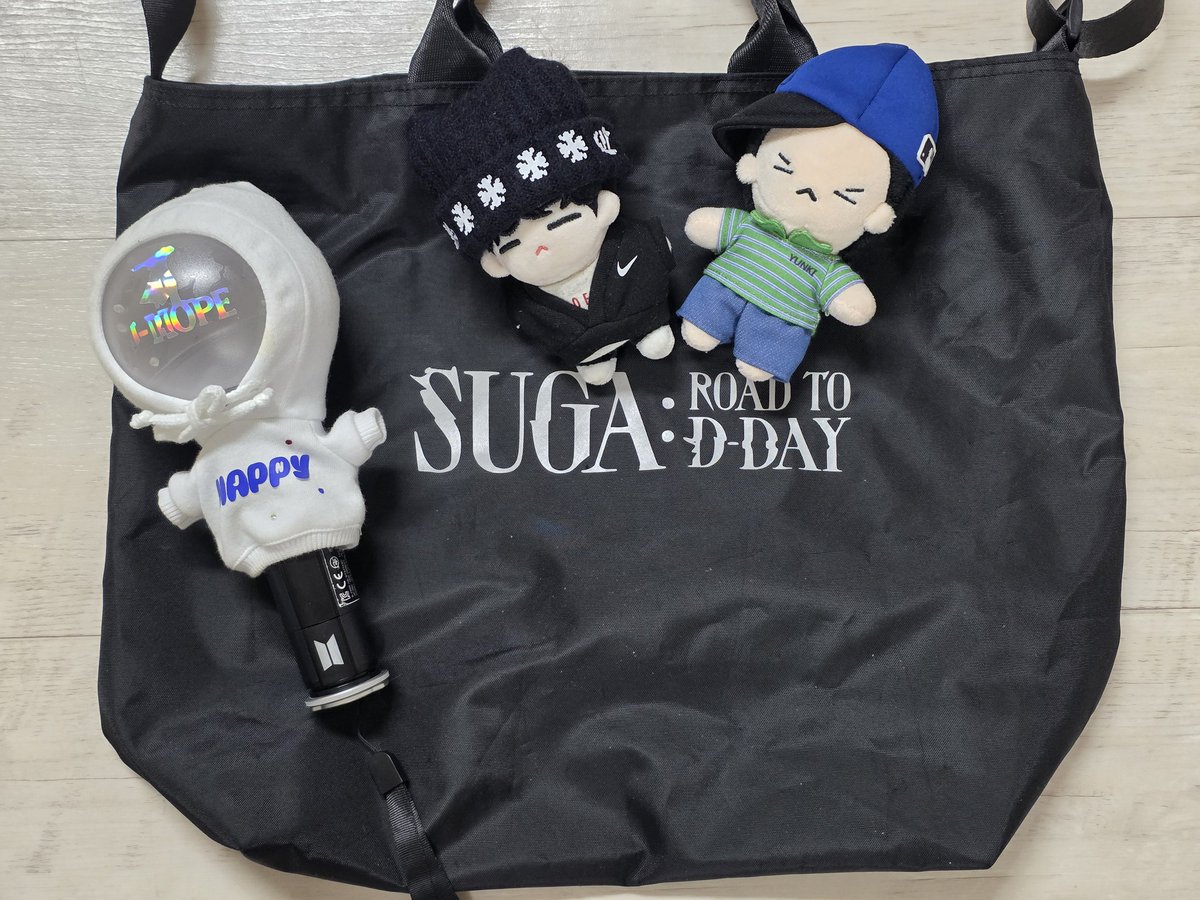 💜RT 이벵 공구💜

제가 갖고싶어 공구하는 
짱맨 공구가 또 왔어요~😆
고양 콘서트 여행가방입니다

이벵 선물
한국주소 1분 뽑아
3월에 이어폰 케이스 보내드립니다

witchform.com/deposit_form/9…