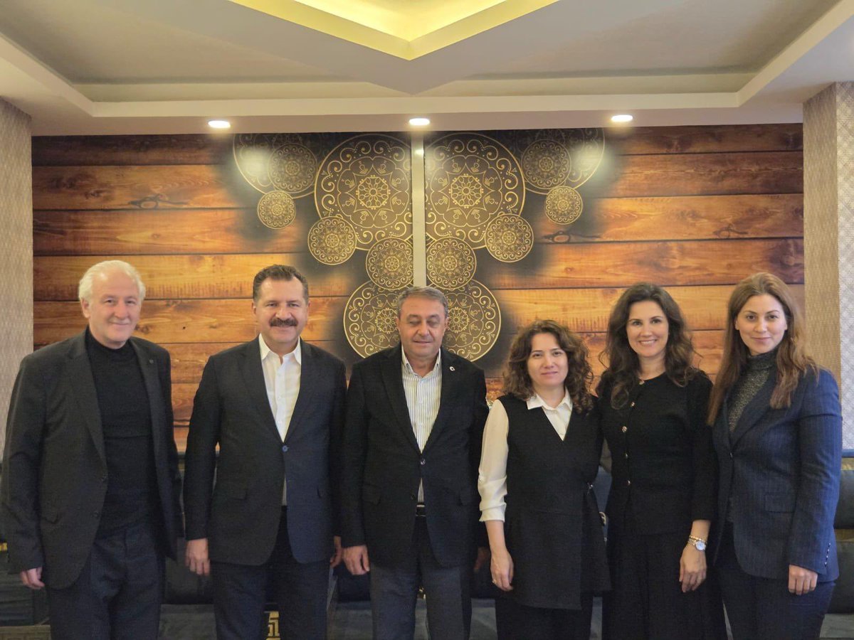 Şanlıurfada sürpriz buluşma gecesi #Keyifli bir sohbet akşamı oldu.