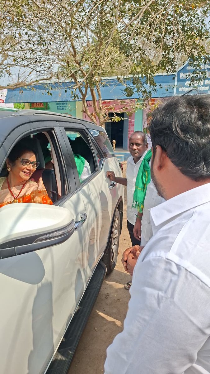 செங்கல்பட்டு தெற்கு மாவட்டத்தில் நடைபெற்ற பசுமைத் தாயகம் மற்றும் ஆத்தூர் ஏரி நீரினை பயன்படுத்துவோர் சங்கம் இணைந்து நடத்திய சமத்துவ பொங்கல் விழா மிக சிறப்பாக நடைபெற்றது,அதில் நான் முன்னாள் சட்டமன்ற உறுப்பினர் திருக்கச்சூர்  ஆறுமுகம்,மாநில தேர்தல் பணிக்குழு தலைவர் கோபாலக்கண்ணன்,