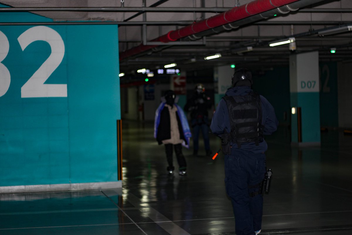 reconsassas's tweet image. [2026년 1월 부코]

I've been doing this longer than you have been alive.

난 네가 태어나기도 전부터 이 짓을 해왔다.

R6S SAS Operator Thatcher

#R6S #RainbowSixSiege 

📸:@Huyu0280 

특별출연:@innam00061