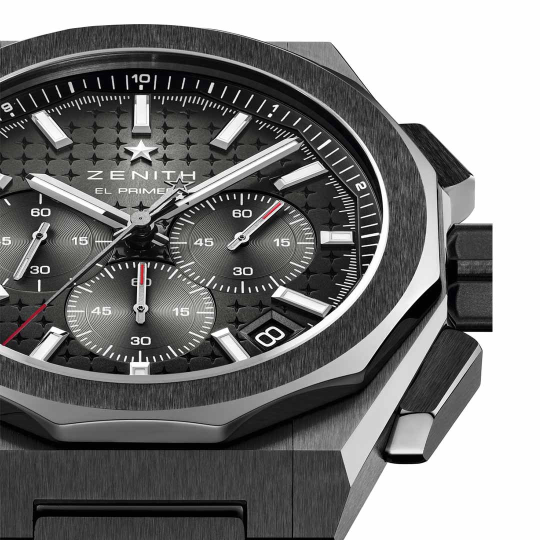 ブラックセラミック、大胆なデザイン。建築的な造形美と都会的な洗練