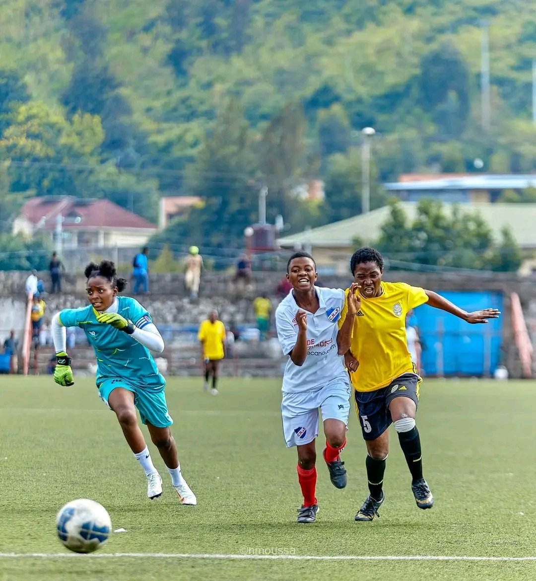 Goma home 🇨🇩🇨🇩
Sécurité : 💯 
Cleanliness : 💯 
Circulation routière : 24h/24h ,7j/7j
Nourriture : good 👍 
Éducation : très bien 😊 
Soldats : propres et disciplines 
Taxes : très réduit 
Soins : 💯💪 
Infrastructures : 💯💪 
Discours de haine : ❌❌
Tribut : 1 (congolais)