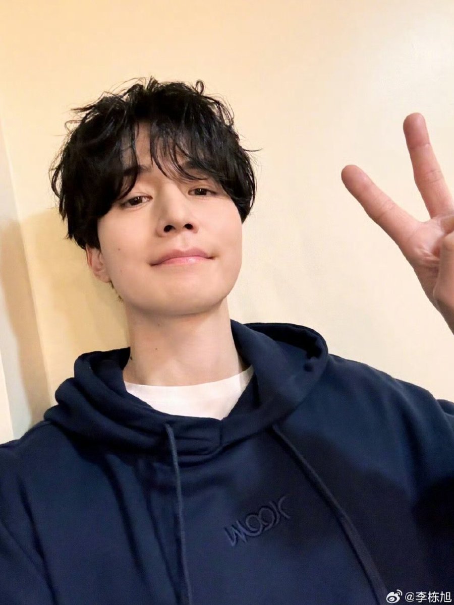 Photo caption: Finally this week! see you in Shanghai! ❤️ 
#이동욱
#leedongwook
#leedongwook_official
#wookdonglee_official