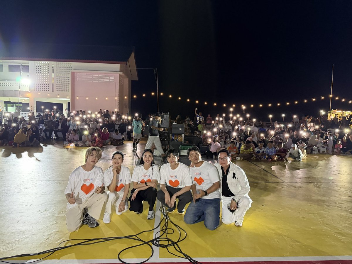 finaldraft708's tweet image. มาแรง! สมเป็นหนังไทยน้ำดีเรื่องแรกของปี “ปันหยี I Sea You” กวาดคำชมล้นหลาม ปลุกกระแสท่องเที่ยวคึกคัก พร้อมหวนลงพื้นที่จริงจัดกิจกรรม “รำลึกปันหยี จากวิถีสู่ภาพยนตร์”

ถือเป็นการเริ่มต้นปี พ.ศ. 2569 อย่างสวยงามสำหรับวงการภาพยนตร์ไทย กับผลงานเรื่อง “ปันหยี I Sea You”…