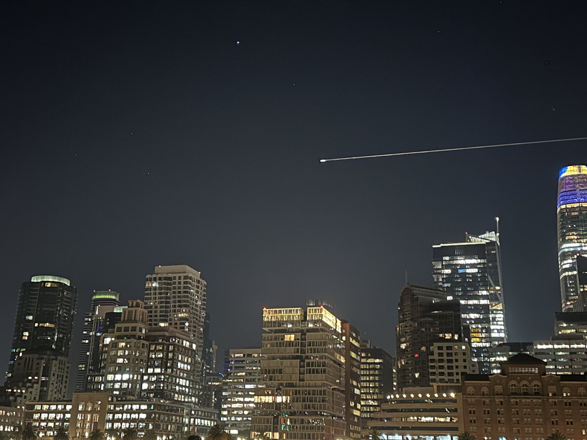 NShelly's tweet image. Amazing @SpaceX @NASA