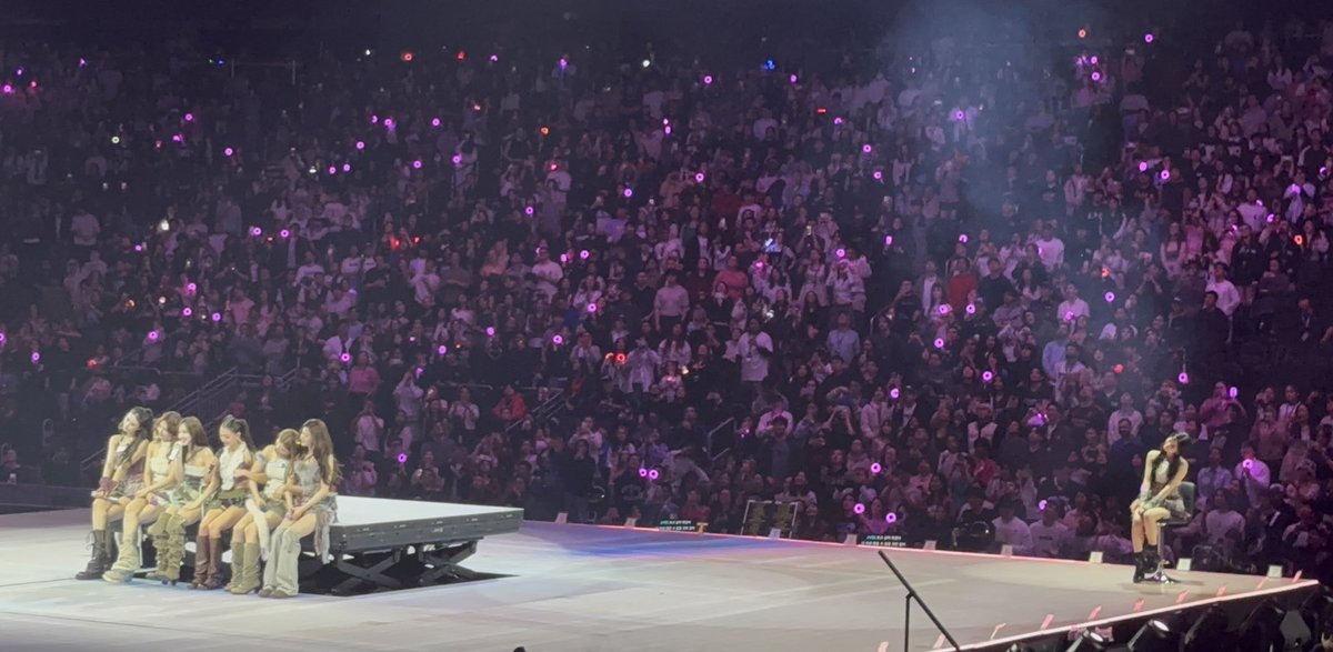 What is Love OT9 shot

#THISISFOR_SEATTLE_D2 
#TWICE_THISISFOR_WORLD_TOUR