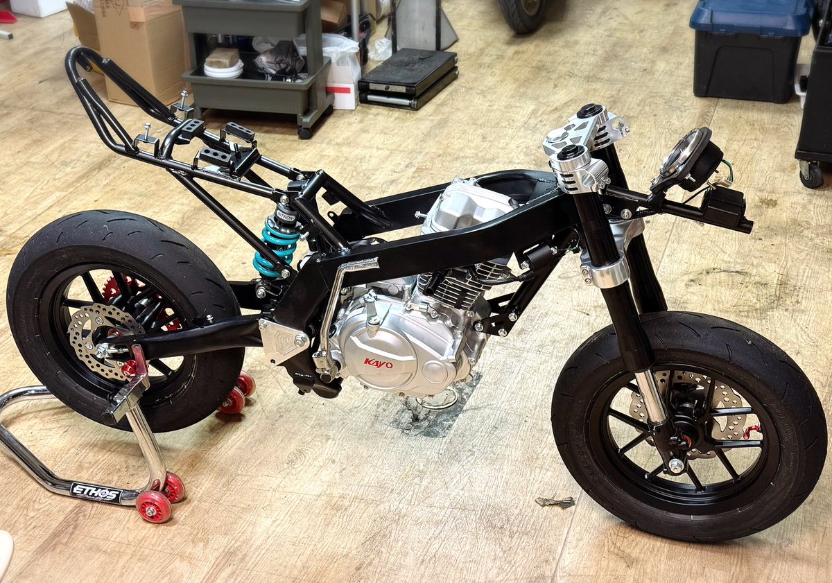 やっちゃん ジャンク Ninja ZX-25R - 中古バイクパーツ通販・買取