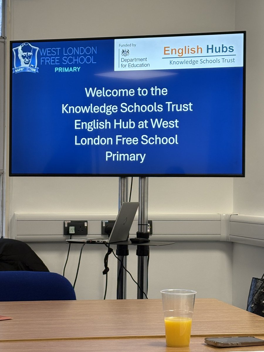 One Excellence English Hub tweet media