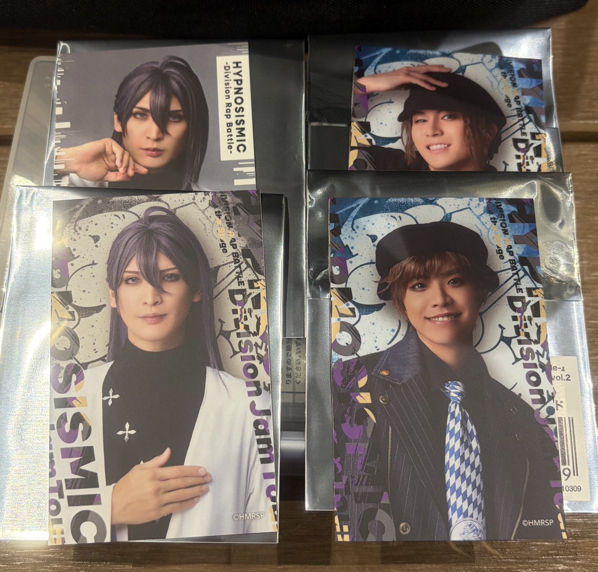 ahk_ebt's tweet photo. 【交換】ヒプステ トレカ Jam tour vol.2

譲 : 寂雷、裕孝、遼太郎

求 : 十四(柄なし優先)

本日、明日会場にて交換可能です。 https://t.co/aHyzb5fAxW