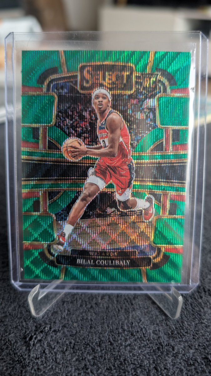 Elee_Cardz tweet media