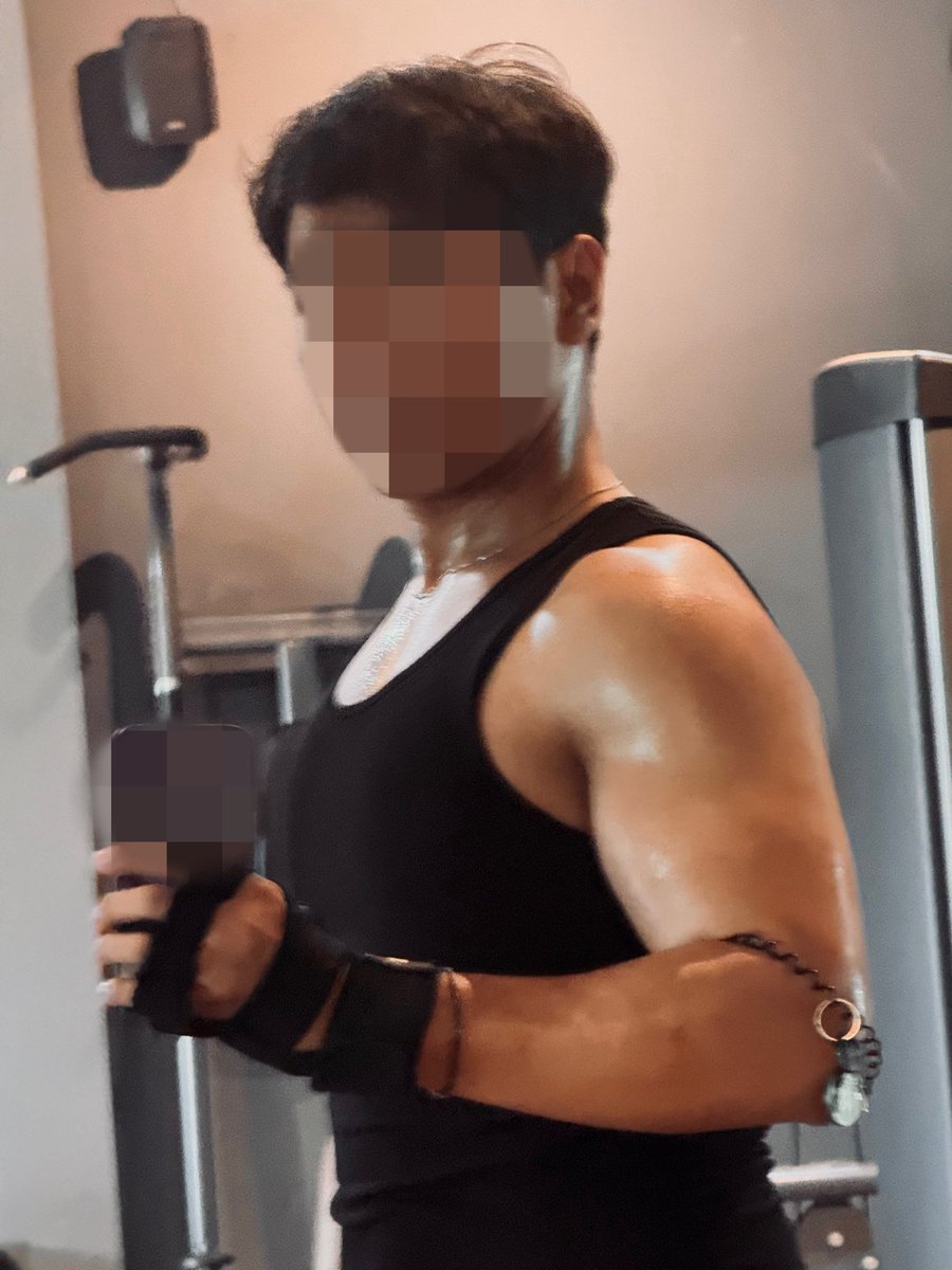 hyperkarry's tweet image. Someone just told me I am like a glazing donuts.