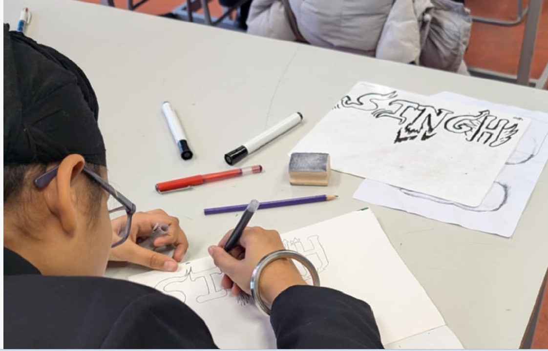 🎨Turn your passion for art into a career that inspires creativity for life.
Whether your background is in fine art, illustration, digital media, photography, sculpture, or textiles, train to be an Art & Design Teacher and help shape the next generation of visual storytellers.