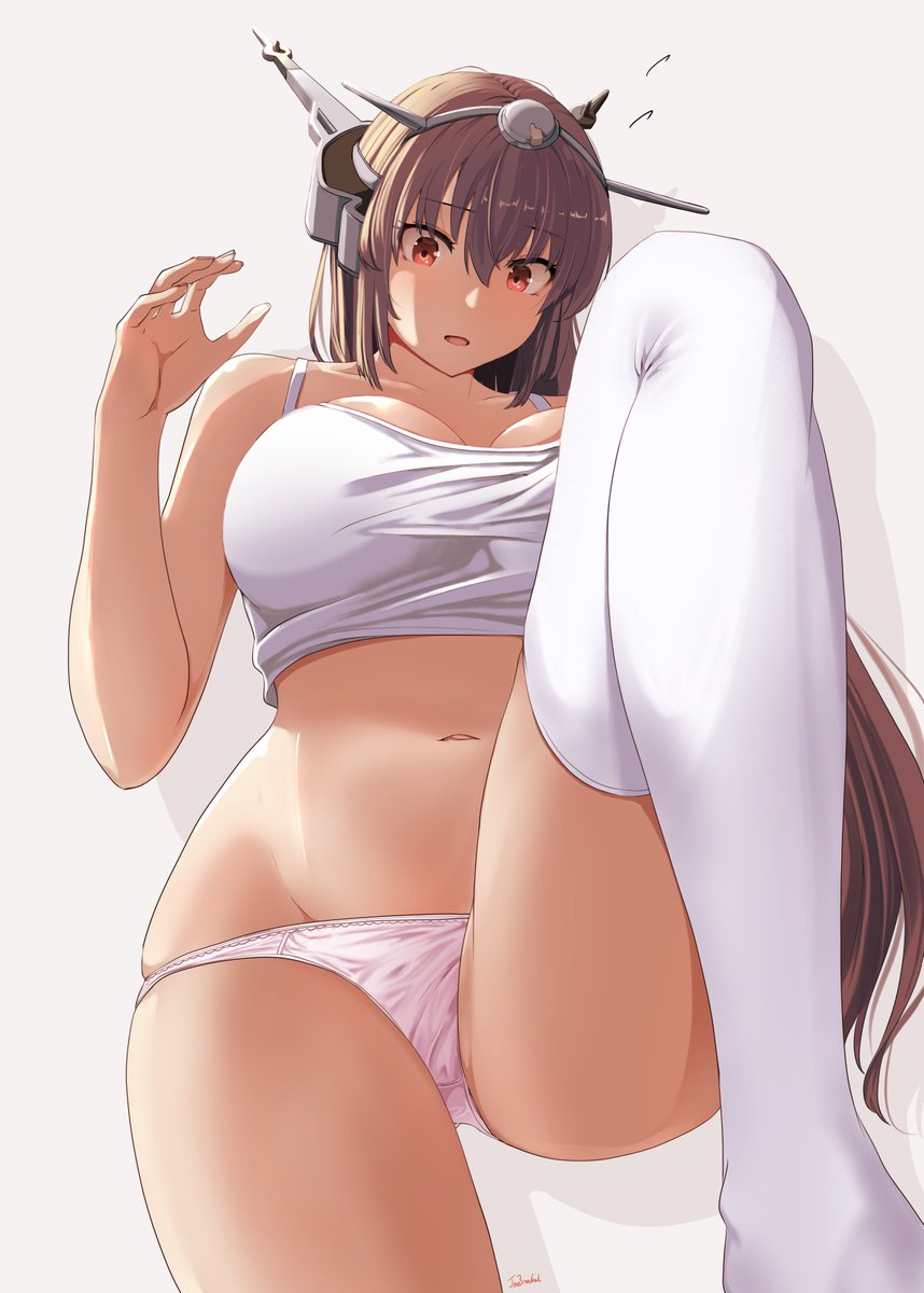 自分で描いていて何だがお気に入りの下からの長門さん😚 