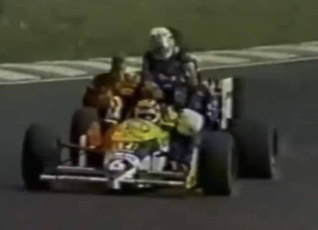 （11月VIP 15%off中） せきせいくうです❣️1213 ぴーすぴーす